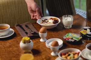 thumbnail: Breakfast area