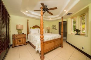 thumbnail: Interior