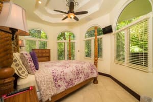 thumbnail: Interior