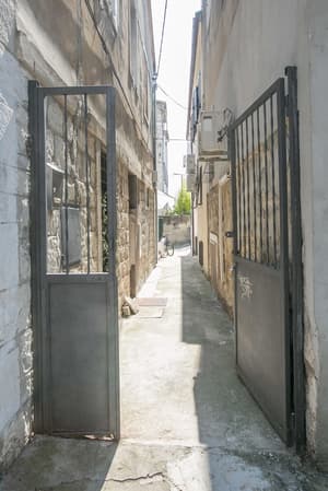 thumbnail: Front of property