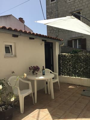 thumbnail: Terrace/patio