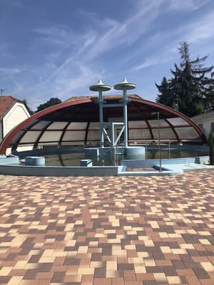 thumbnail: Pool