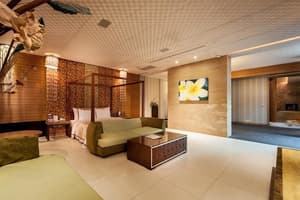 thumbnail: Interior