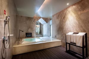 thumbnail: Interior