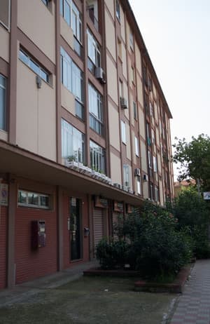 thumbnail: Exterior