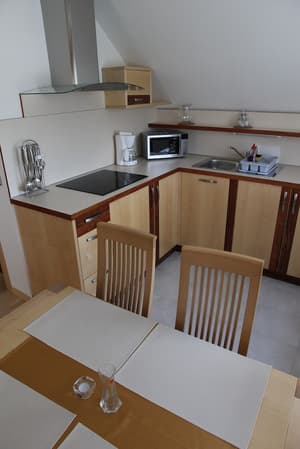 thumbnail: In-room dining