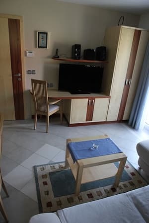 thumbnail: Living area