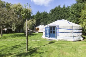thumbnail: Front of property