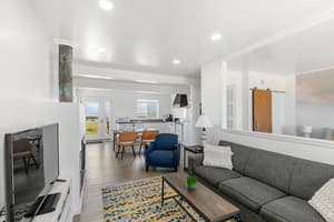 thumbnail: Living room