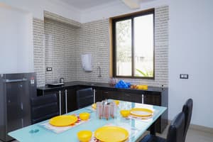 thumbnail: In-room dining