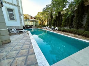 thumbnail: Outdoor pool