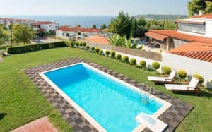 thumbnail: 459354660.jpg