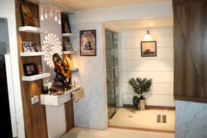 thumbnail: Interior entrance