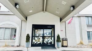 thumbnail: Exterior