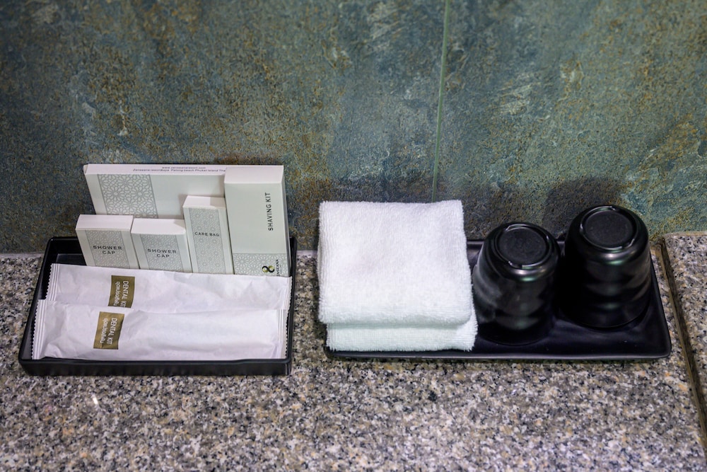 Bathroom amenities