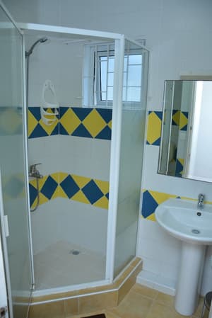 thumbnail: Bathroom shower