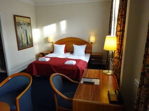 thumbnail: Room