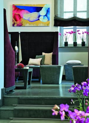 thumbnail: Lobby sitting area