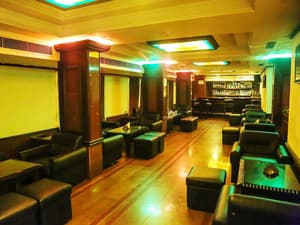thumbnail: Bar (on property)