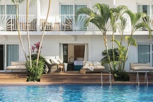 thumbnail: Outdoor pool