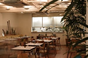 thumbnail: Restaurant