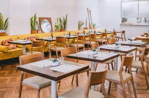 thumbnail: Restaurant