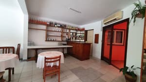 thumbnail: Breakfast area