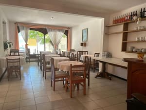 thumbnail: Breakfast area