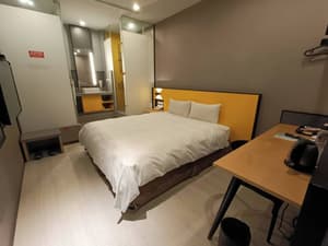 thumbnail: Room
