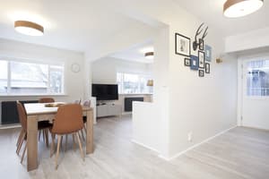 thumbnail: In-room dining