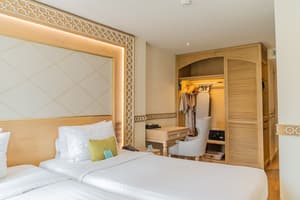 thumbnail: Room