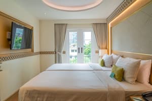 thumbnail: Room