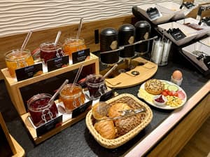 thumbnail: Breakfast buffet