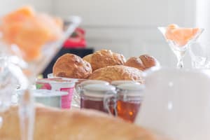 thumbnail: Breakfast area