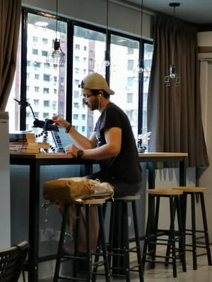 thumbnail: Restaurant