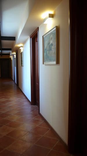 thumbnail: Hallway
