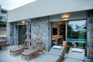 thumbnail: Outdoor pool
