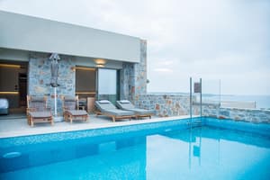thumbnail: Outdoor pool