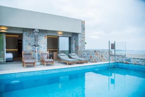 thumbnail: Outdoor pool