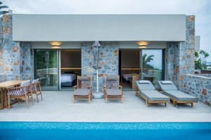 thumbnail: Outdoor pool