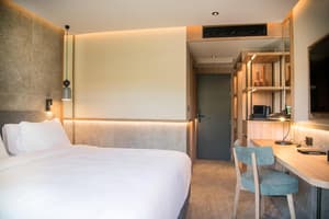 thumbnail: Room