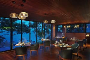 thumbnail: Restaurant