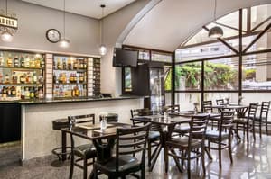 thumbnail: Restaurant