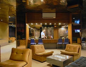 thumbnail: Bar (on property)