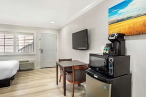 thumbnail: Room amenity