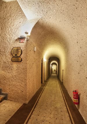 thumbnail: Hallway