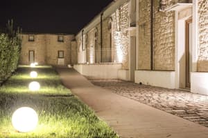 thumbnail: Courtyard