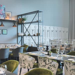 thumbnail: Restaurant