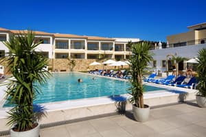 thumbnail: Outdoor pool