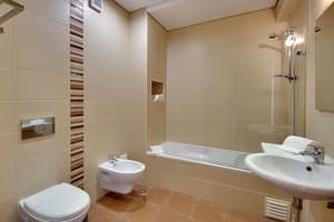 thumbnail: Bathroom